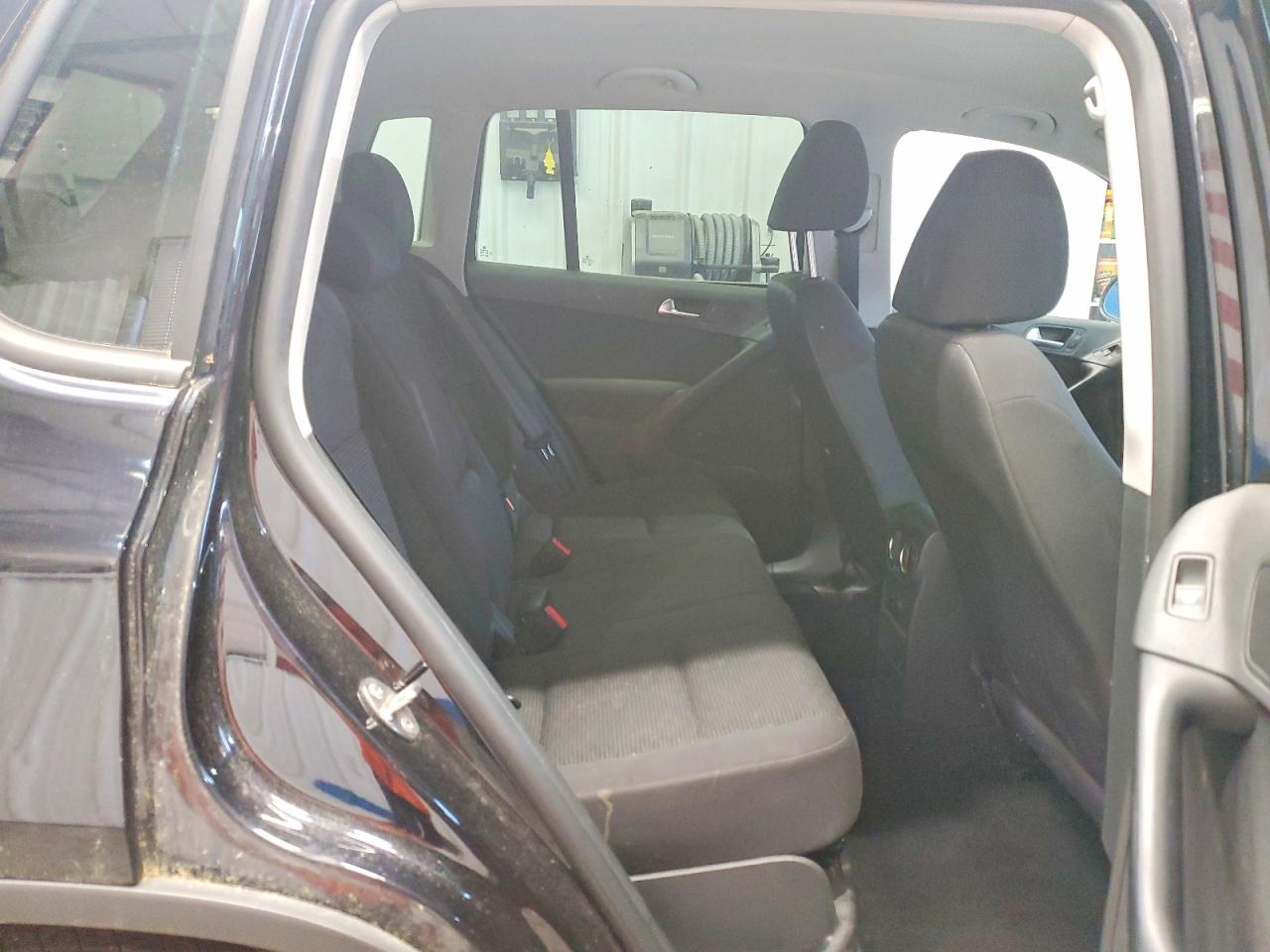 2014 Volkswagen Tiguan S Black vin: WVGBV3AX2EW596073