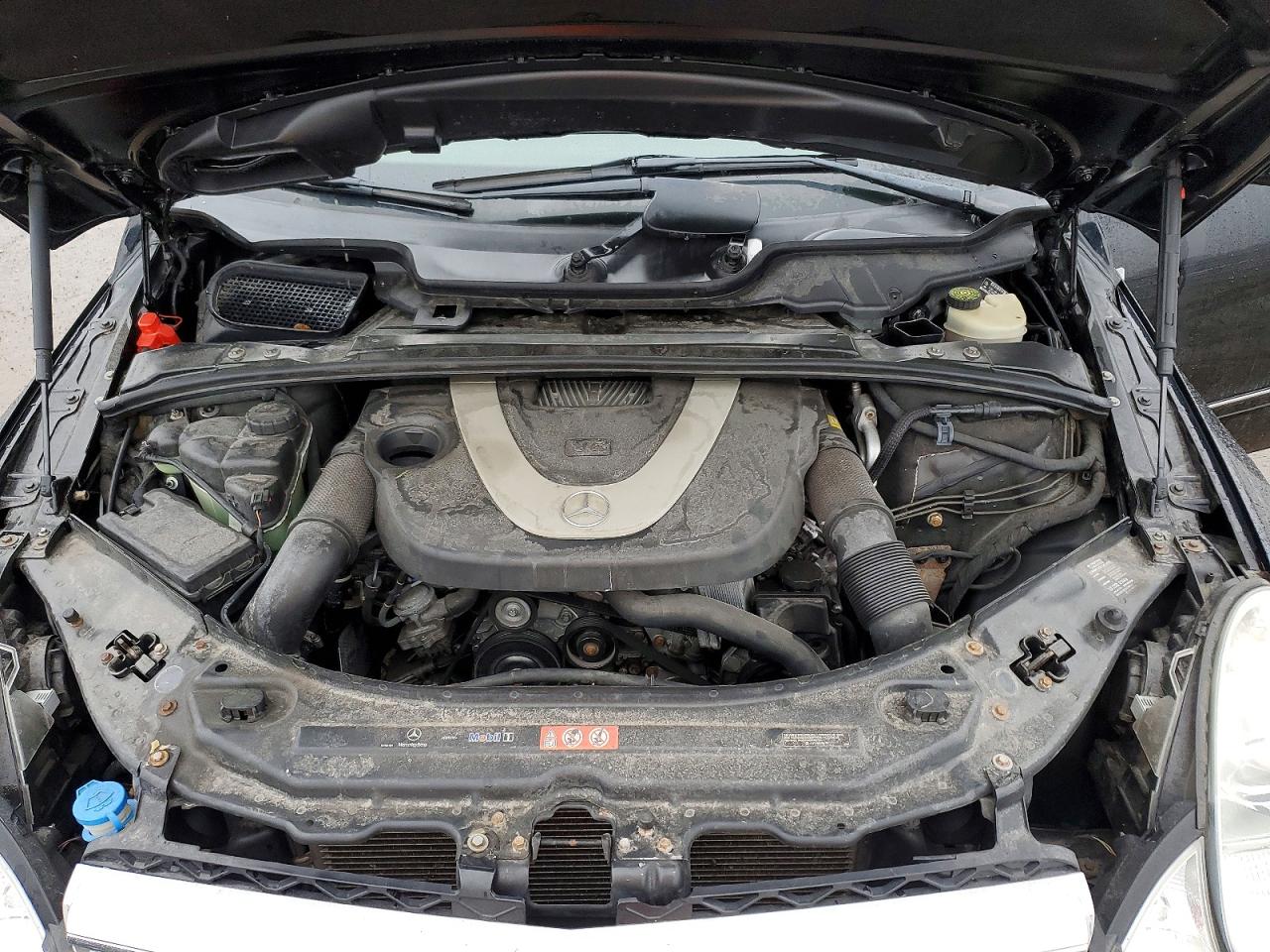 2008 Mercedes-benz R 350 Black vin: 4JGCB65E28A067750
