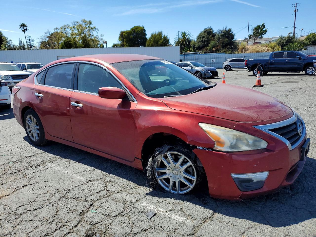2014 Nissan Altima 2.5 S Red vin: 1N4AL3AP0EC269720