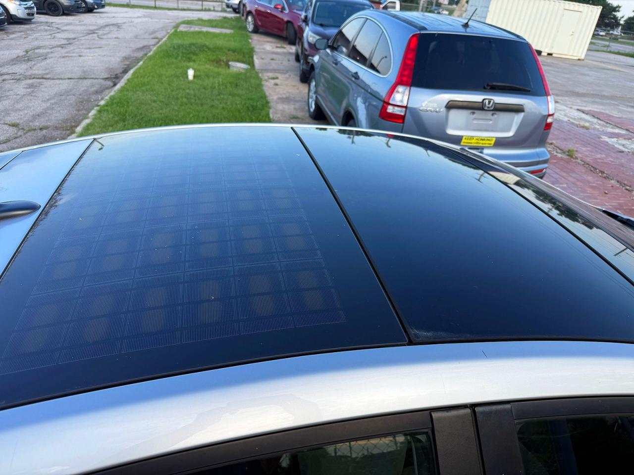 2011 Toyota Prius Three Silver vin: JTDKN3DU4B5341576