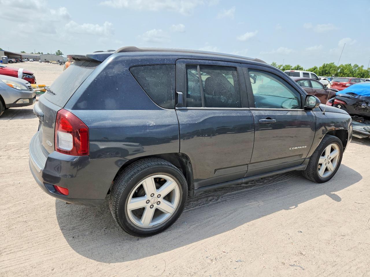 2014 Jeep Compass Latitude Gray vin: 1C4NJCEA1ED831187