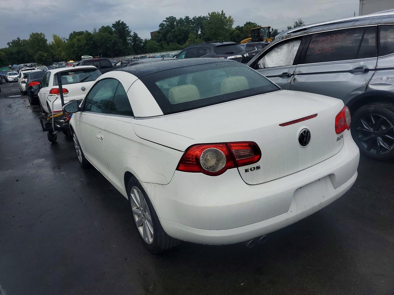 2009 Volkswagen Eos Turbo White vin: WVWBA71FX9V012447