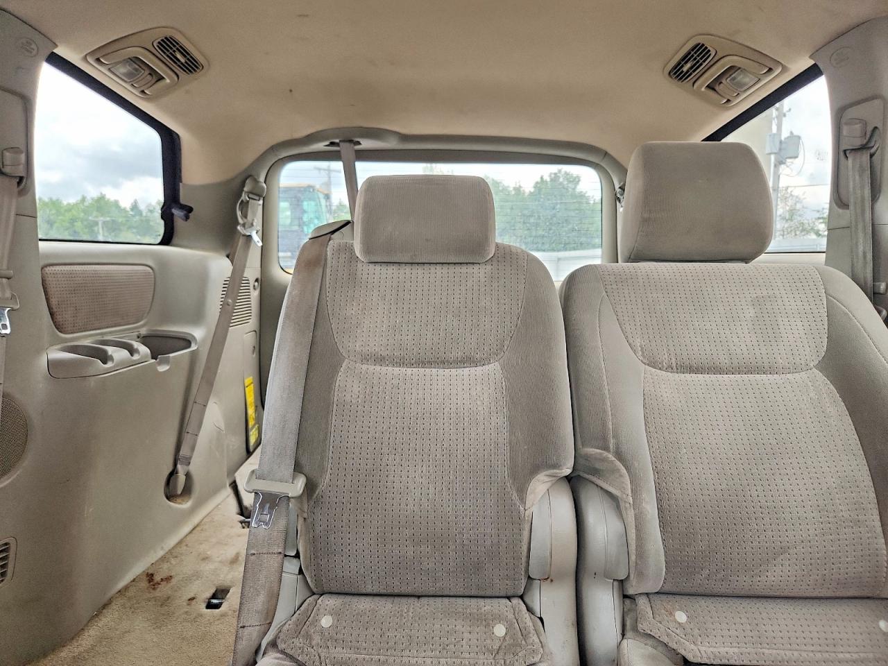 2010 Toyota Sienna Le 8-passenger Tan vin: 5TDKK4CC8AS295105