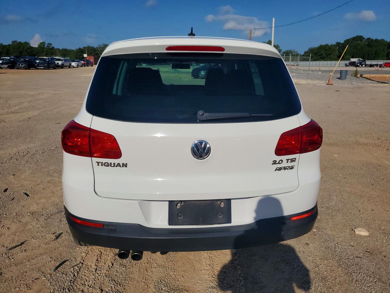 2013 Volkswagen Tiguan S White vin: WVGAV3AXXDW566460