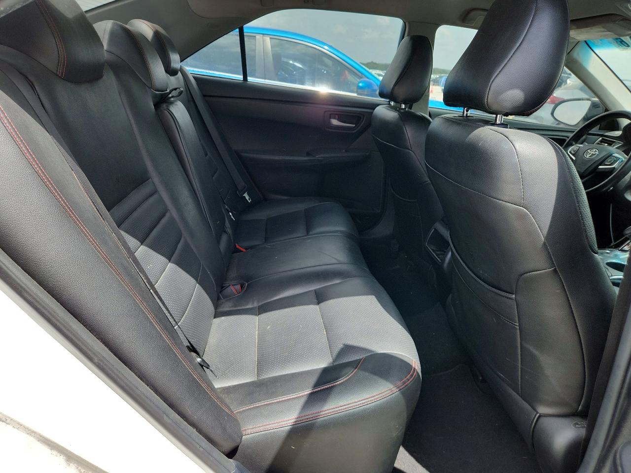 2015 Toyota Camry Se White vin: 4T1BF1FK6FU006811