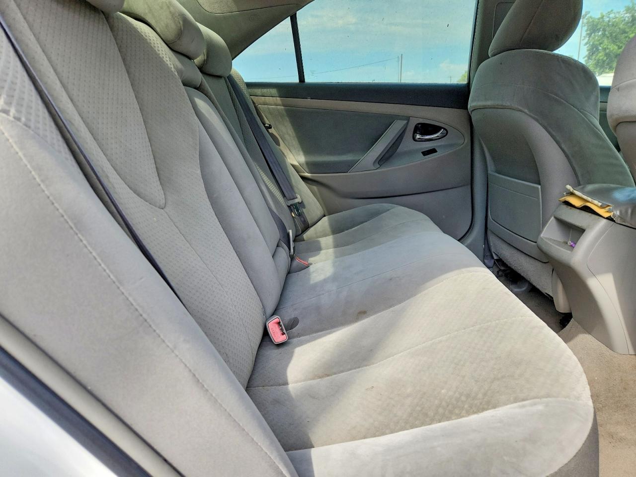 2009 Toyota Camry Le Белый vin: 4T4BE46K99R088497