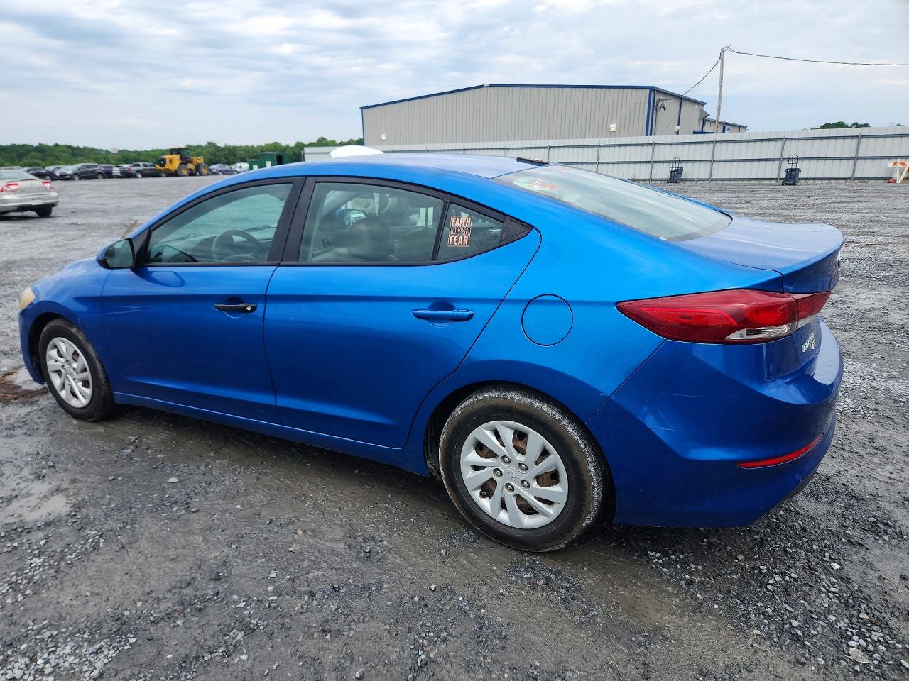 2017 Hyundai Elantra Se Blue vin: 5NPD74LF6HH111316
