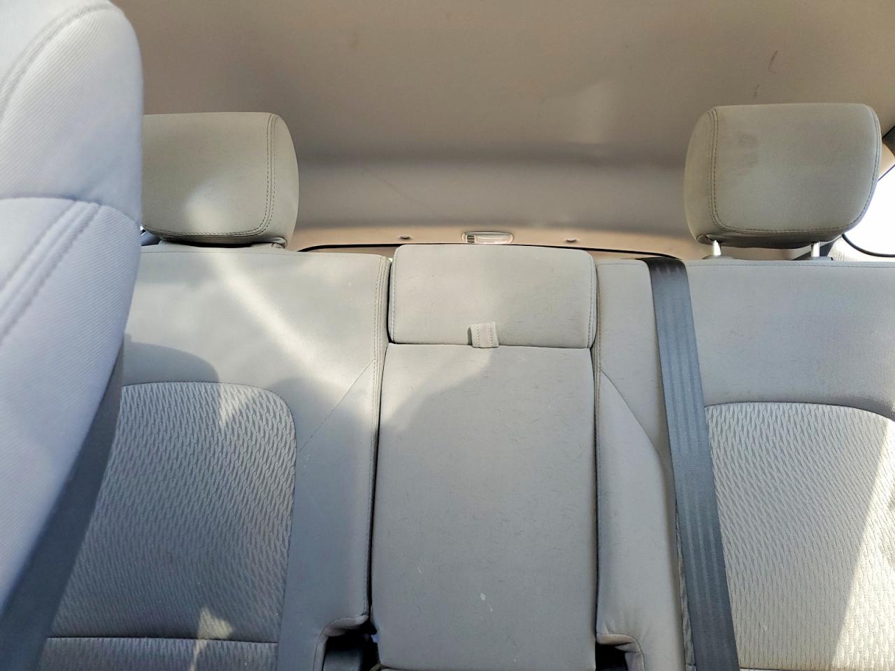 2018 Hyundai Santa Fe Sport 2.4l White vin: 5NMZTDLB9JH083495
