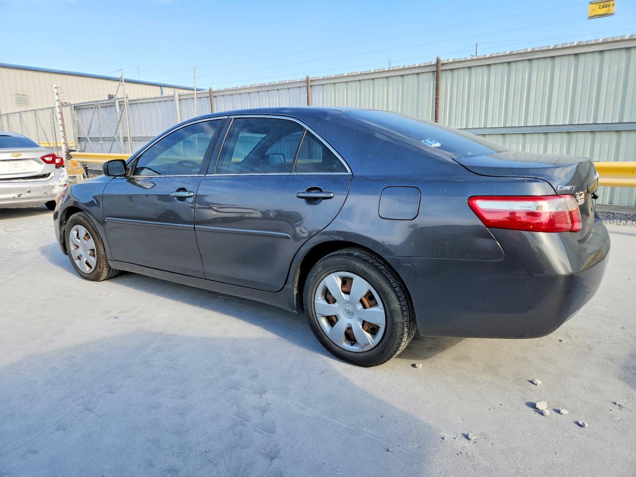 2009 Toyota Camry Le Gray vin: 4T4BE46KX9R107235