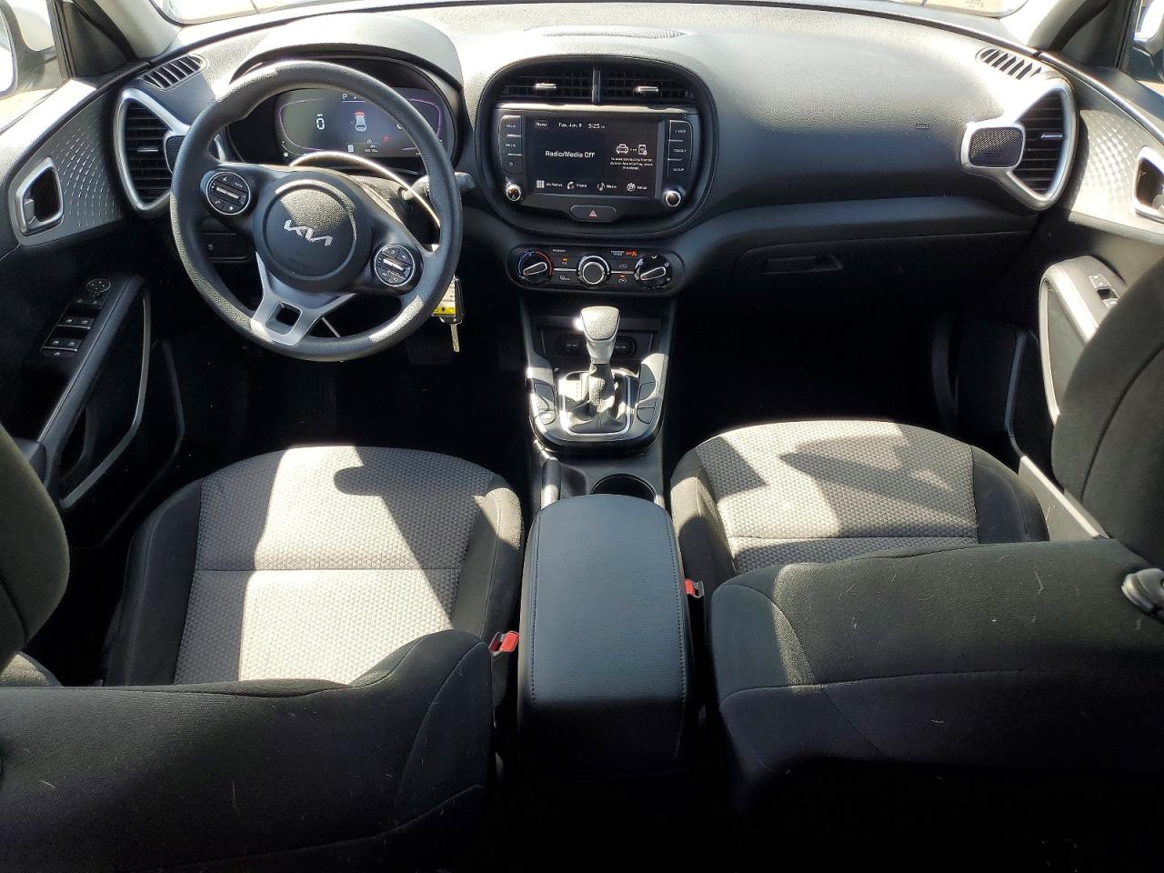 2023 Kia Soul Lx White vin: KNDJ23AU9P7851474