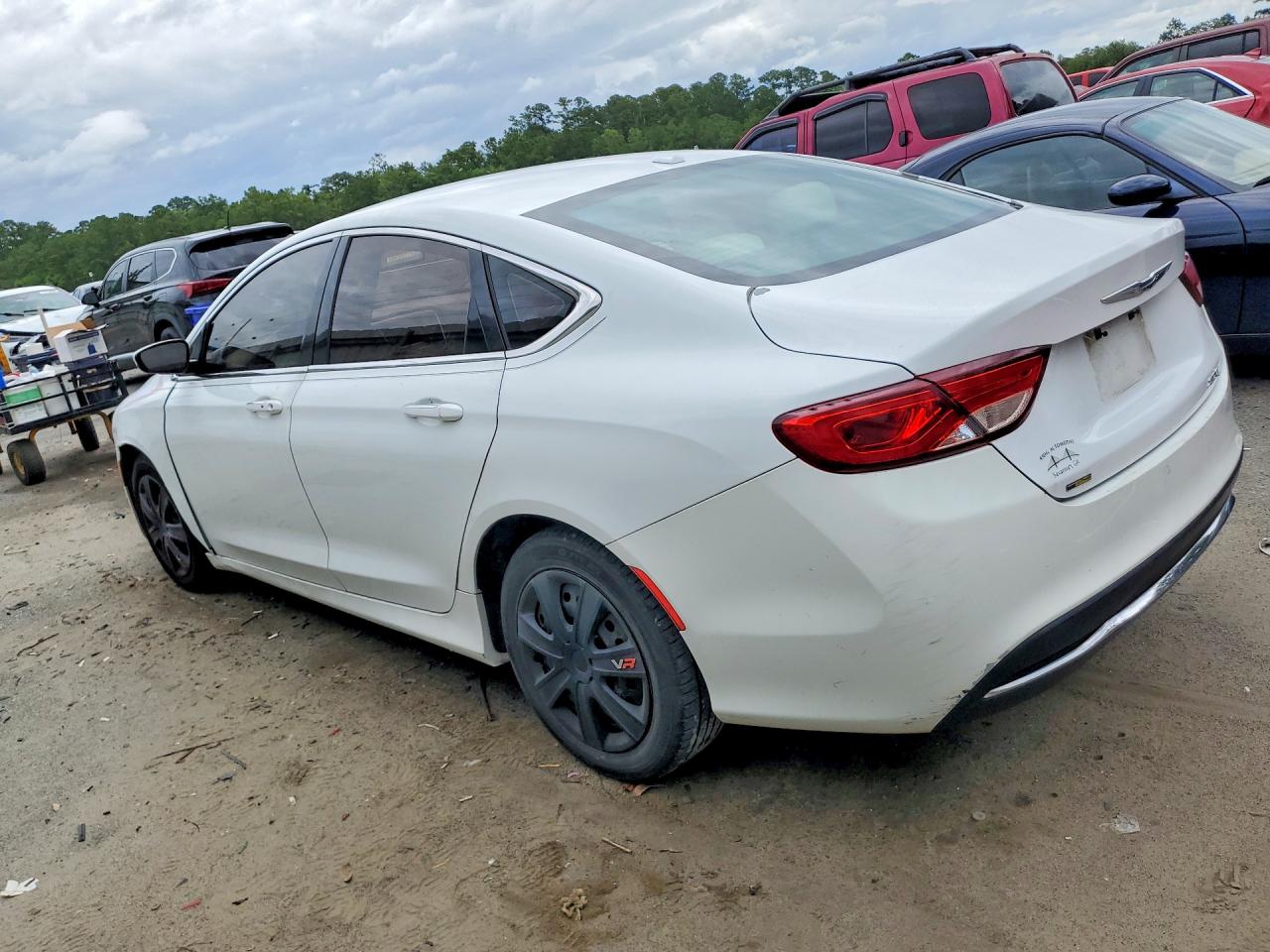 2015 Chrysler 200 C White vin: 1C3CCCCB2FN629181
