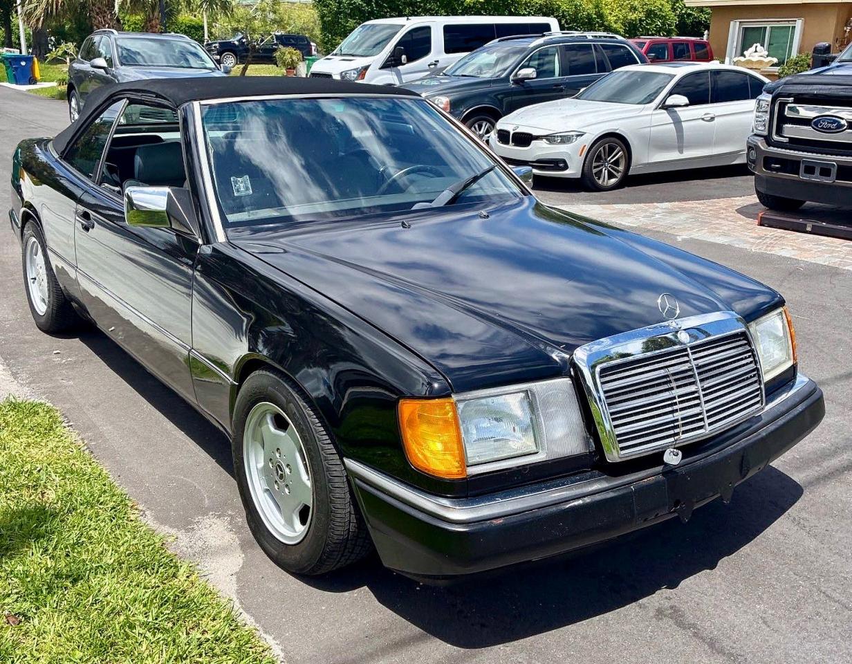 1993 Mercedes-benz 300 Cecv Black vin: WDBEA66E7PB922559