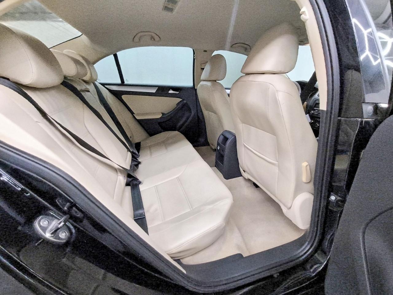 2014 Volkswagen Jetta Se Черный vin: 3VWD07AJ0EM357052