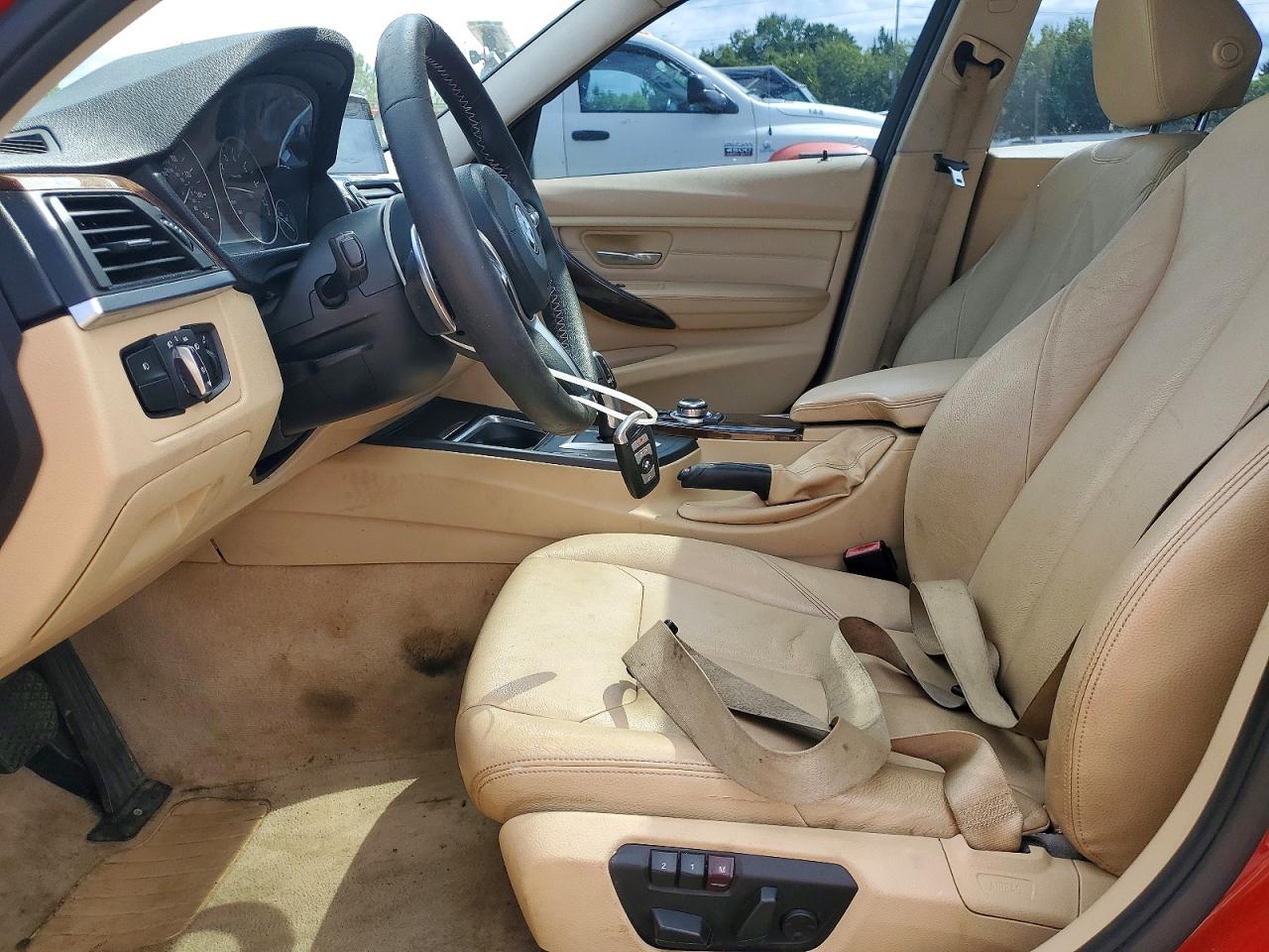 2013 Bmw 320 I Red vin: WBA3B1C59DF462657