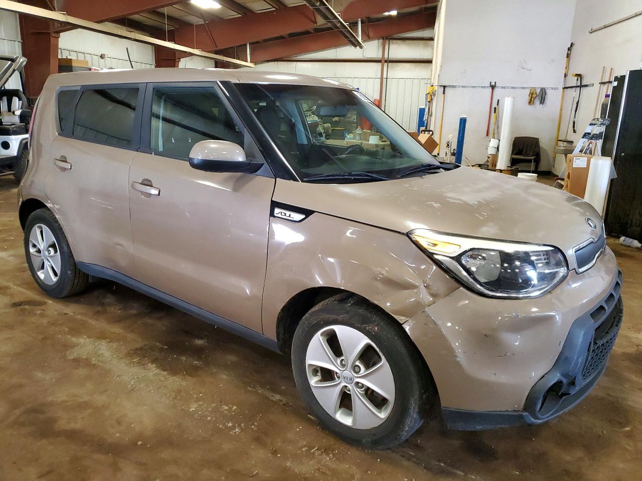 2015 Kia Soul Base Tan vin: KNDJN2A27F7231978