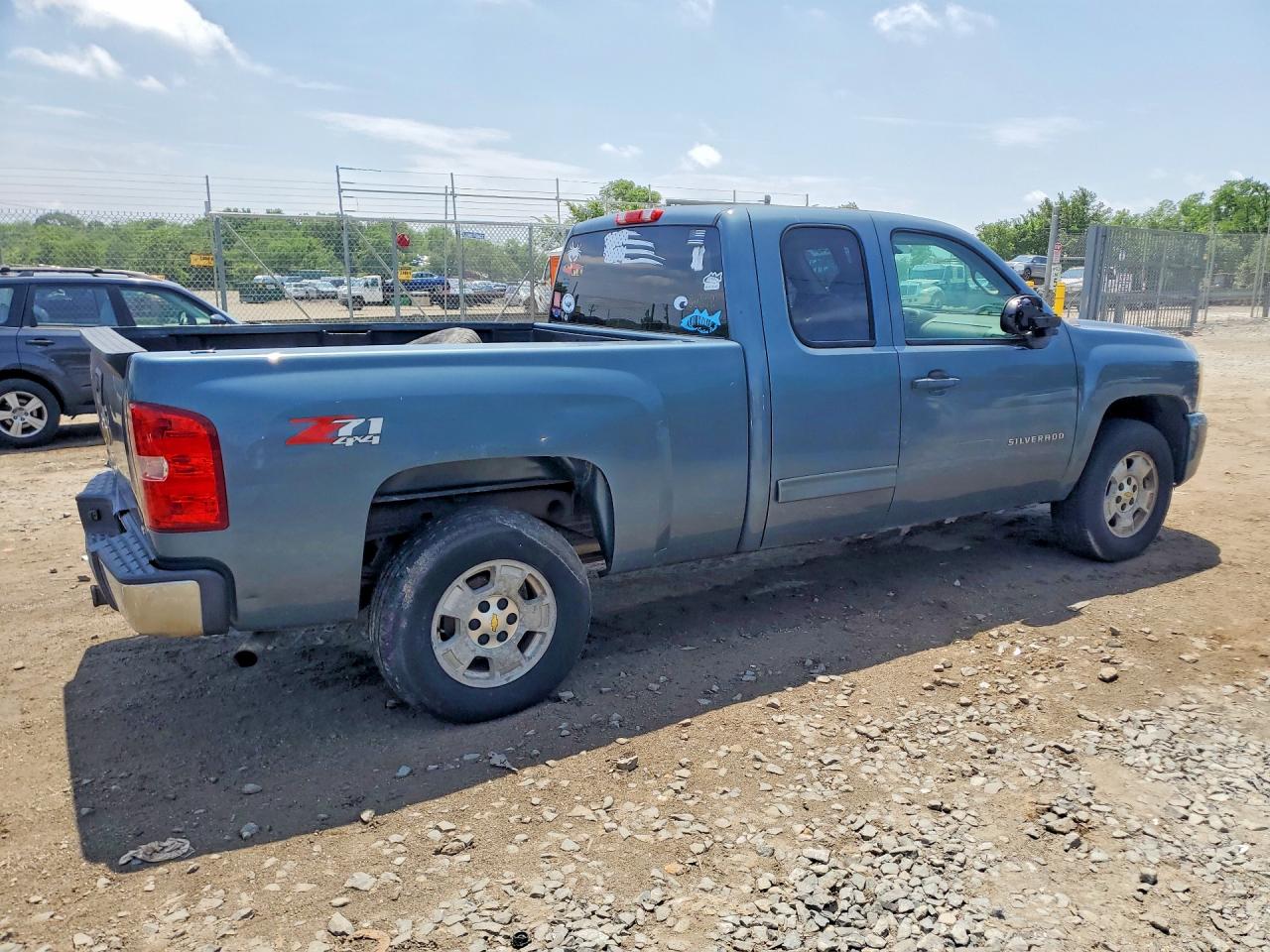 2011 Chevrolet Silverado K1500 Lt Синий vin: 1GCRKSE34BZ113240