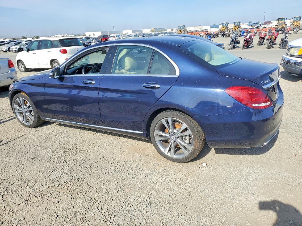 2015 Mercedes-benz C 300 4matic Синий vin: 55SWF4KB1FU019082