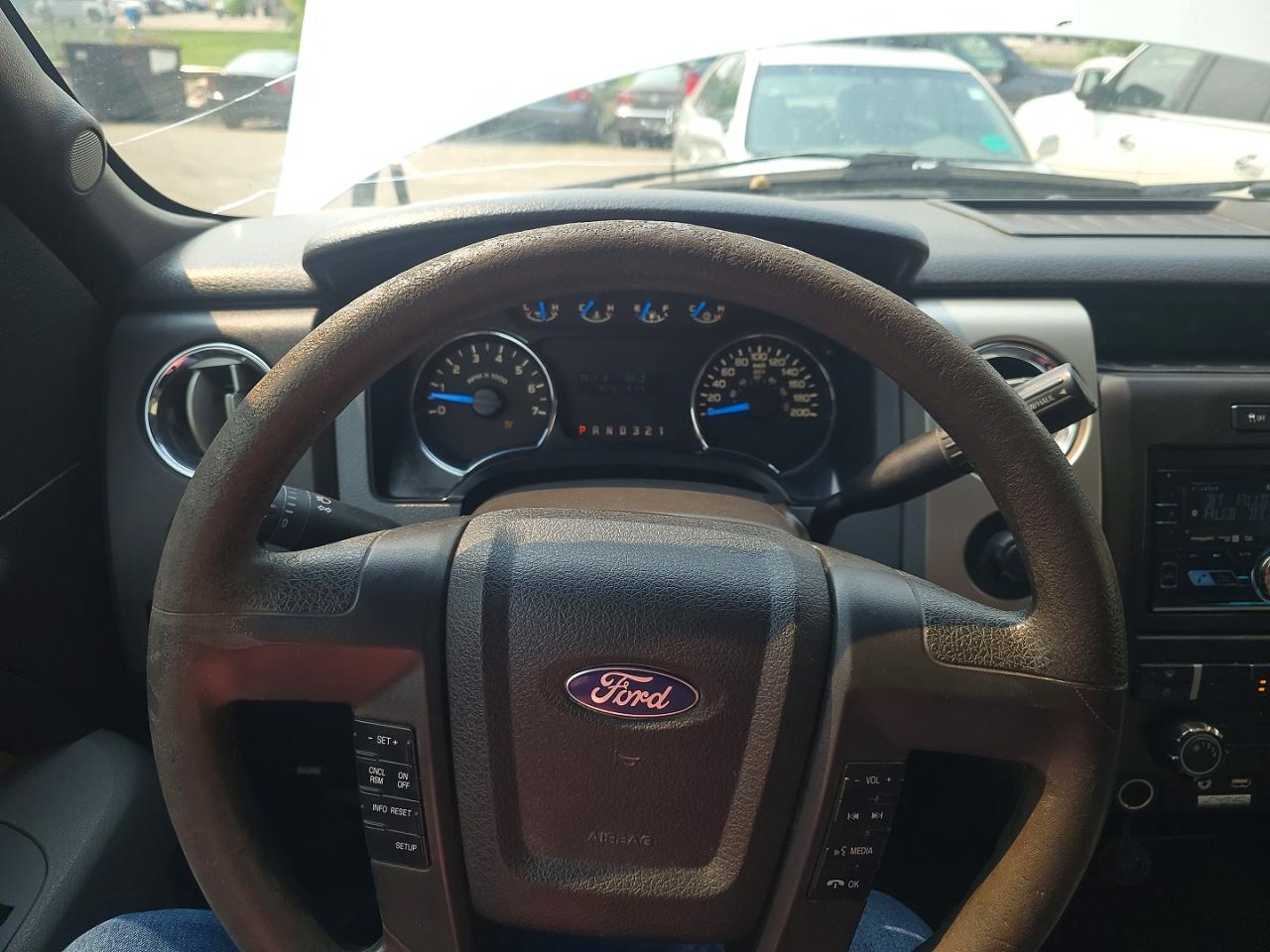 2014 Ford F150 Super Cab White vin: 1FTFX1ET1EFC44369