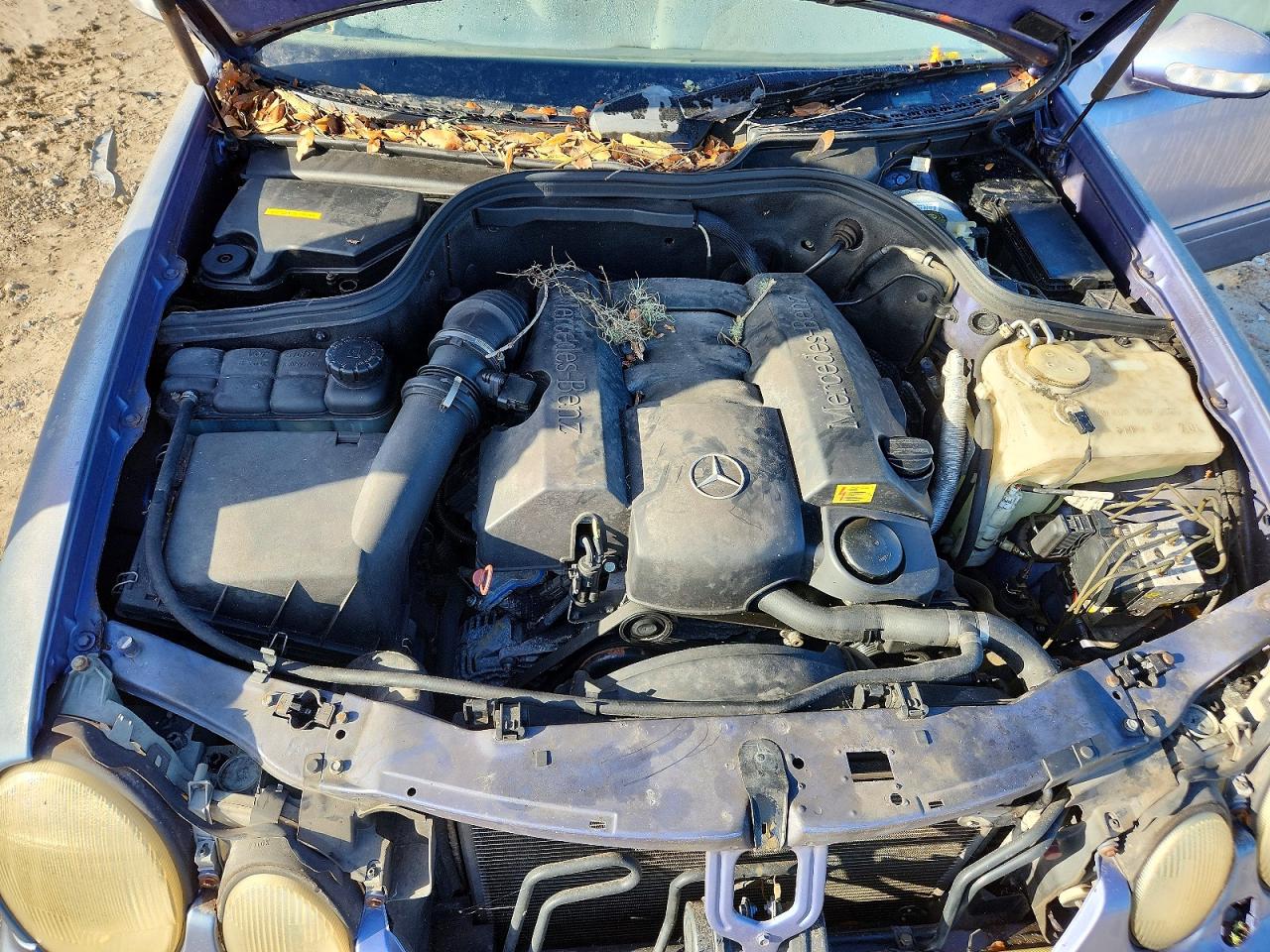 2001 Mercedes-benz Clk 320 Blue vin: WDBLK65G21T060473