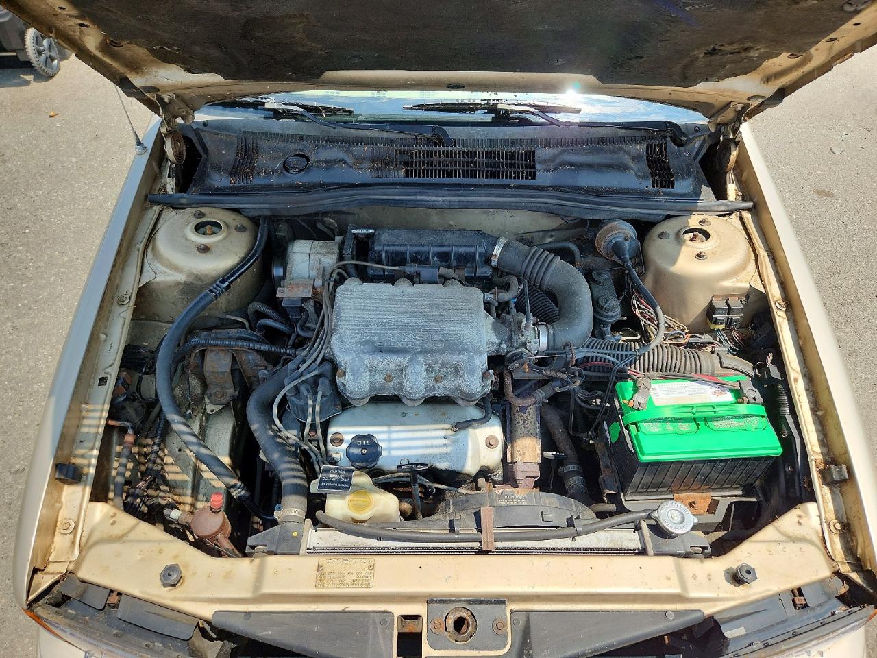 1992 Dodge Spirit Tan vin: 1B3XA4635NF204996