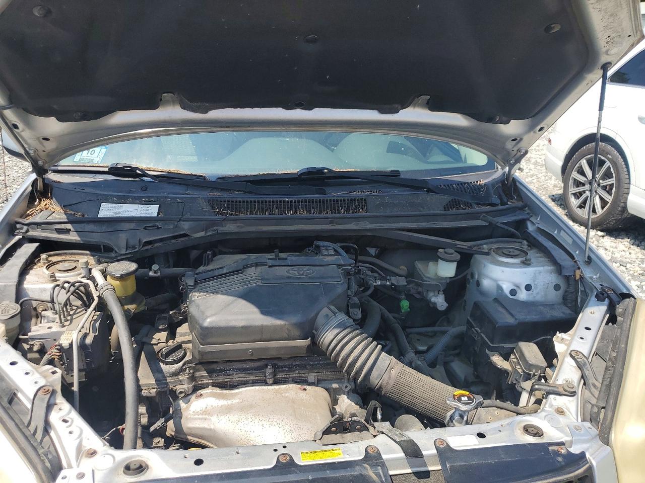 2005 Toyota Rav4 Base Silver vin: JTEGD20V650049068