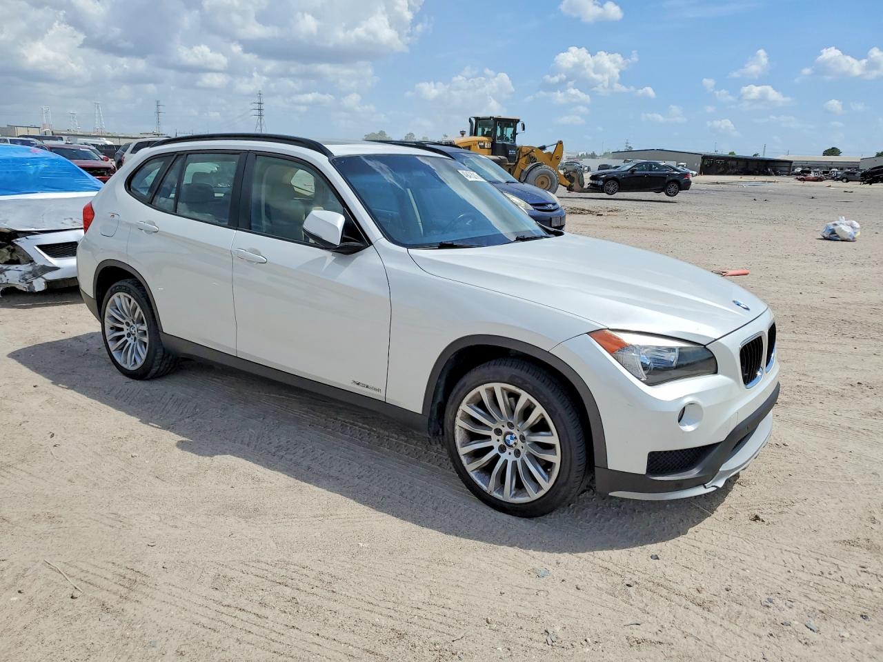 2015 Bmw X1 Xdrive28i White vin: WBAVL1C5XFVY35364