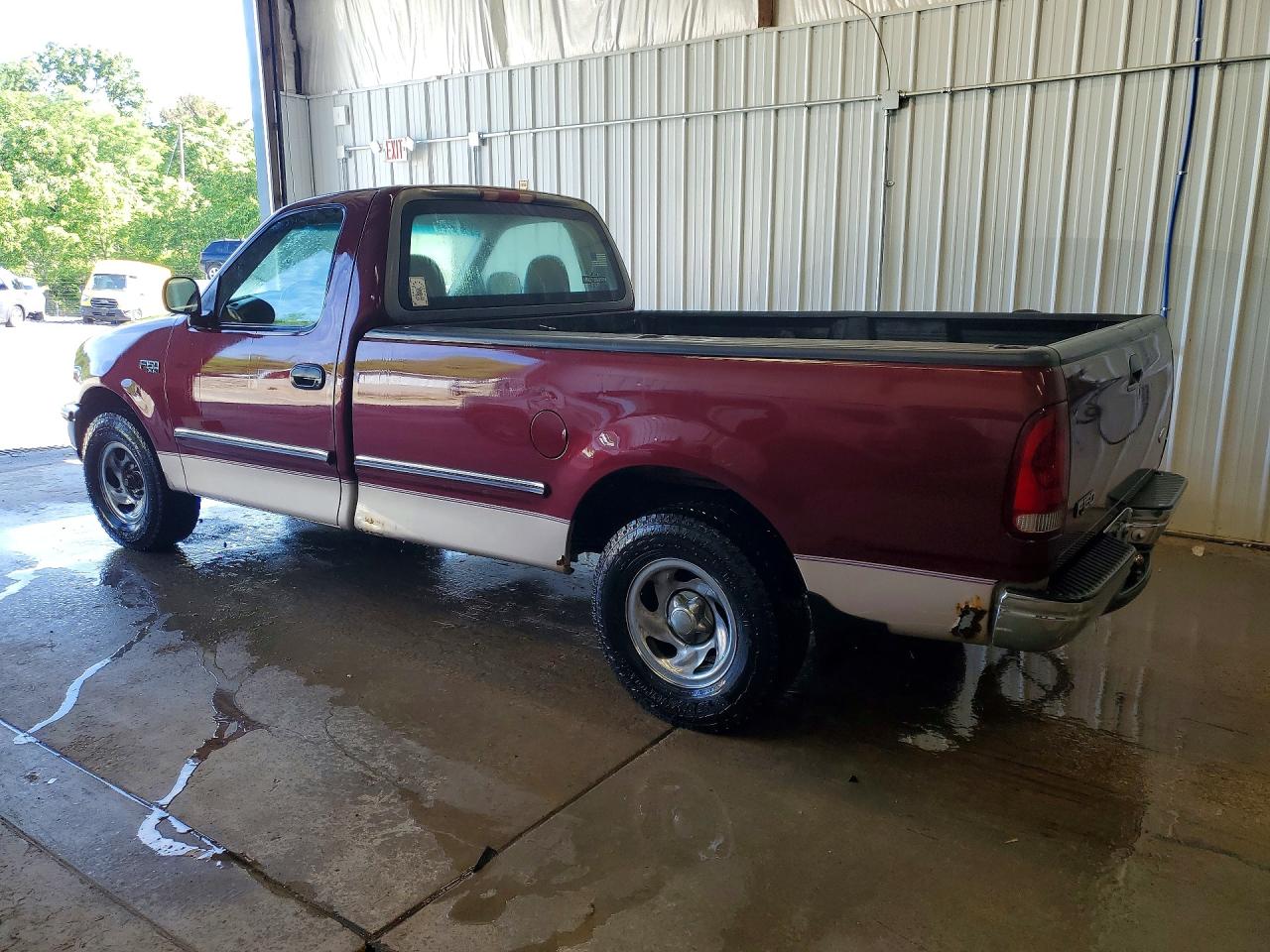 1997 Ford F150 Бордовый vin: 1FTDF1722VNB72151