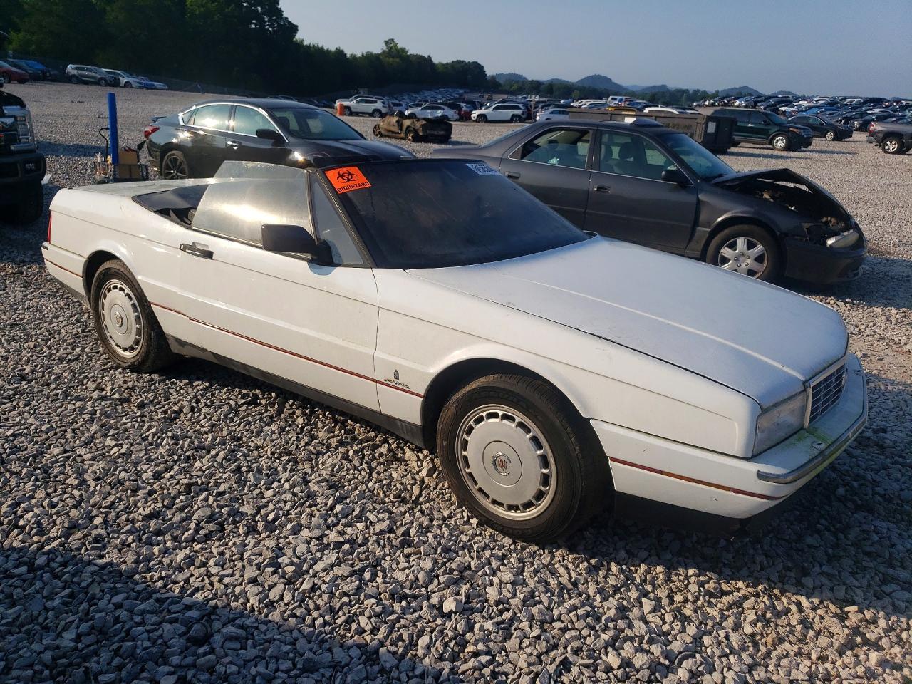 1991 Cadillac Allante White vin: 1G6VS3389MU127026
