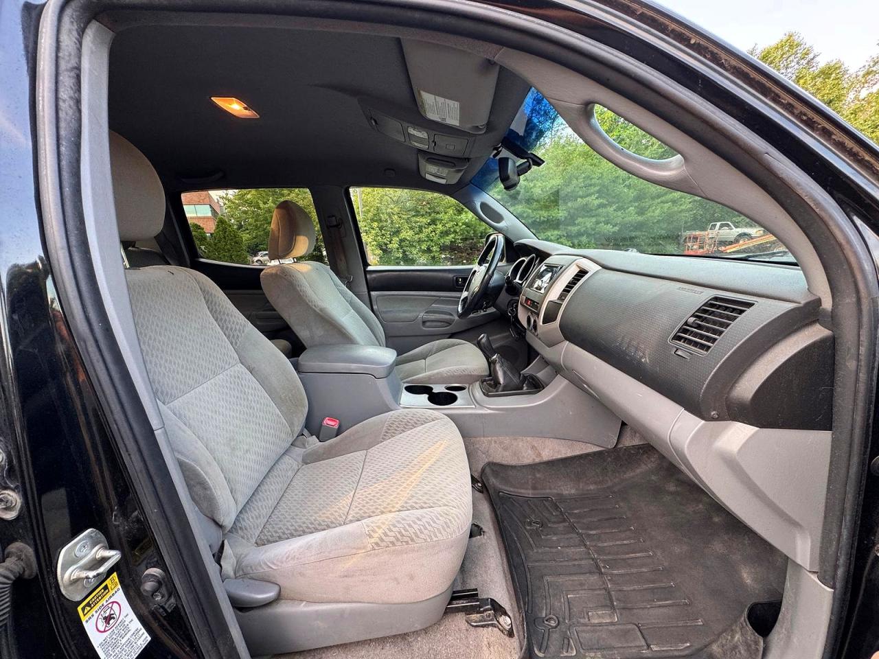 2010 Toyota Tacoma V6 Black vin: 5TELU4EN5AZ674563
