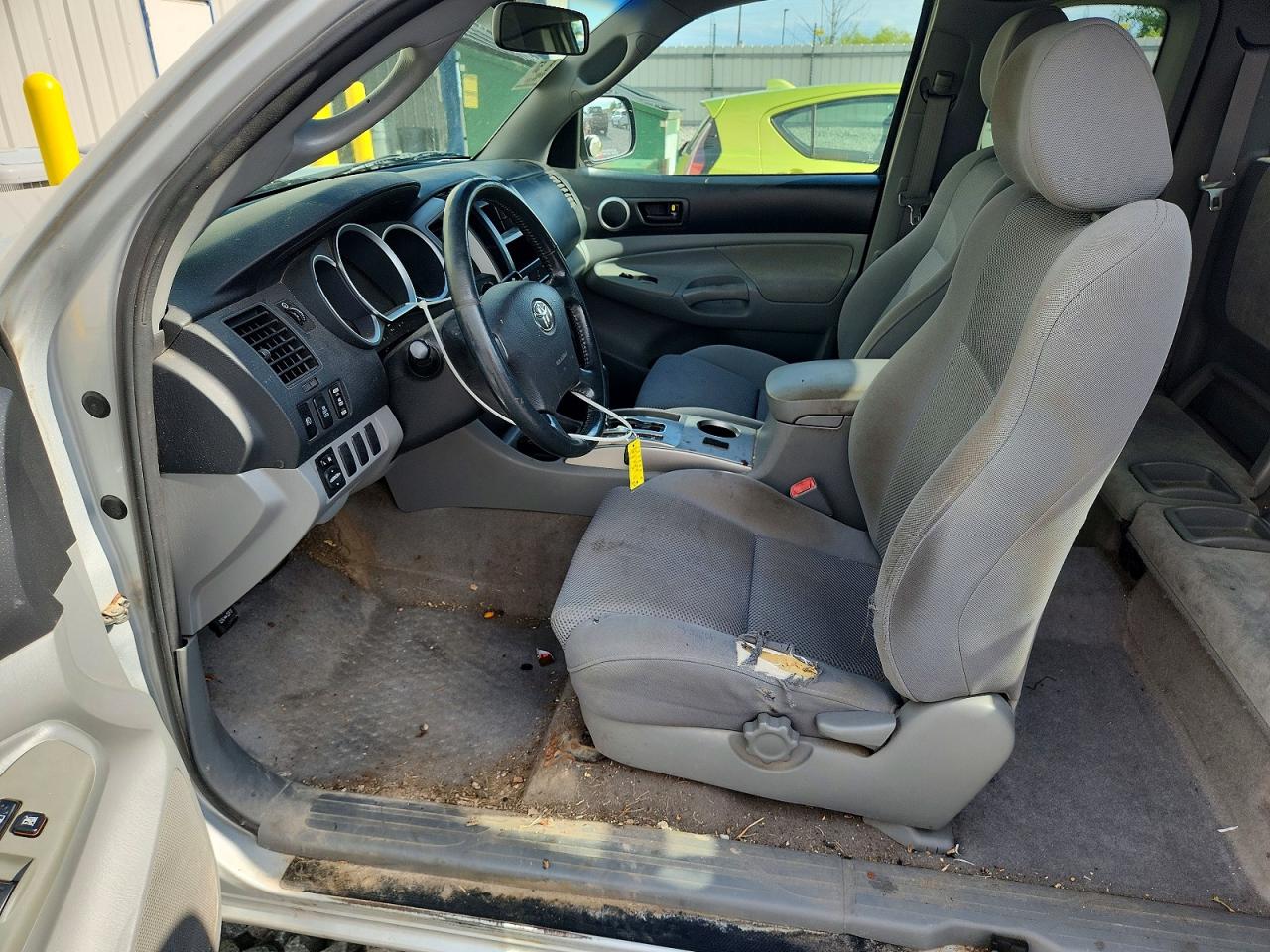 2007 Toyota Tacoma V6 Silver vin: 5TEUU42N27Z344798