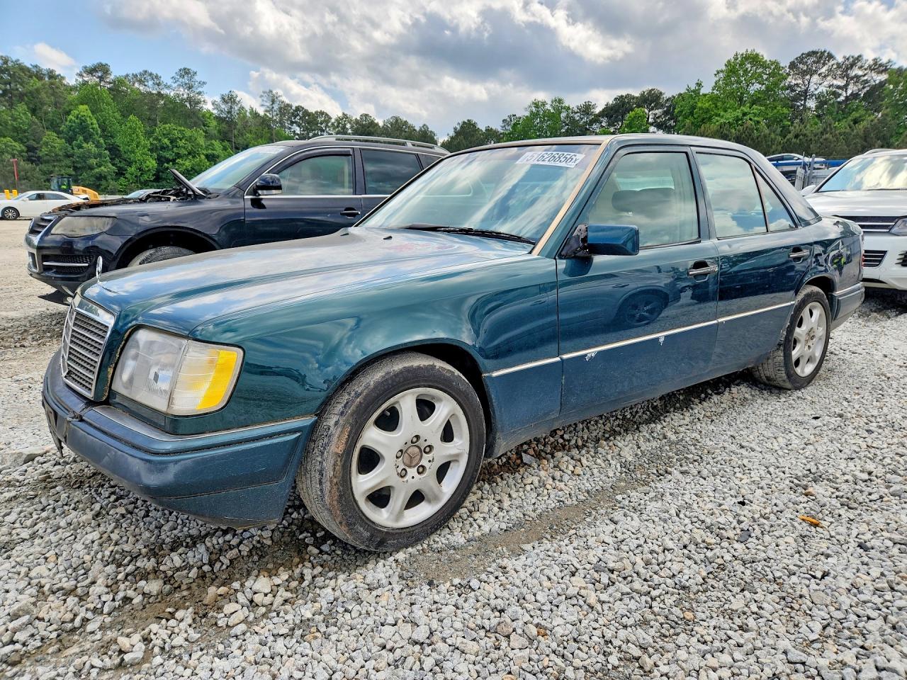1995 Mercedes-benz E 320 Base Зеленый vin: WDBEA32E2SC167876