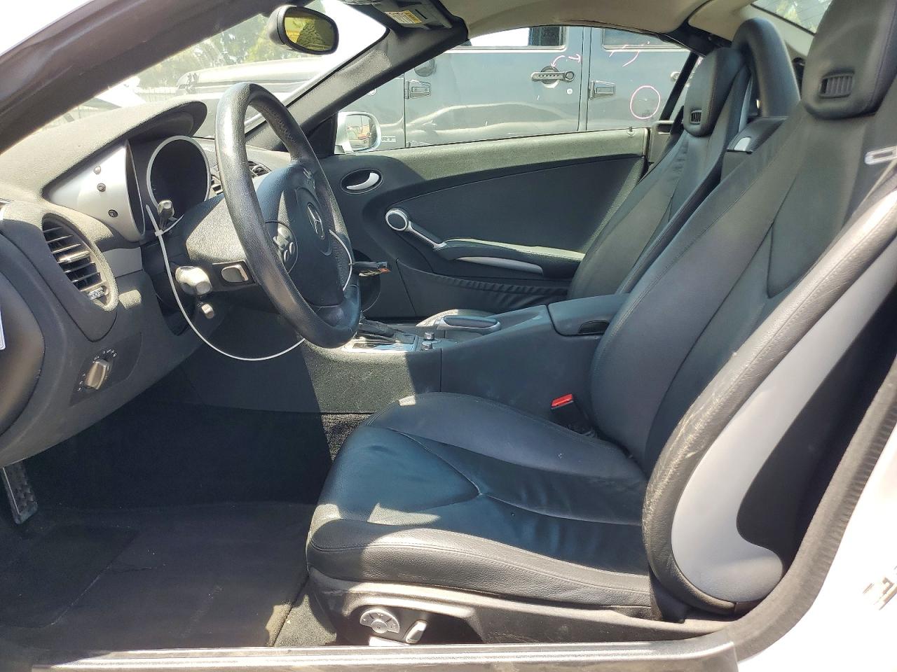2005 Mercedes-benz Slk 350 Gray vin: WDBWK56F15F061177