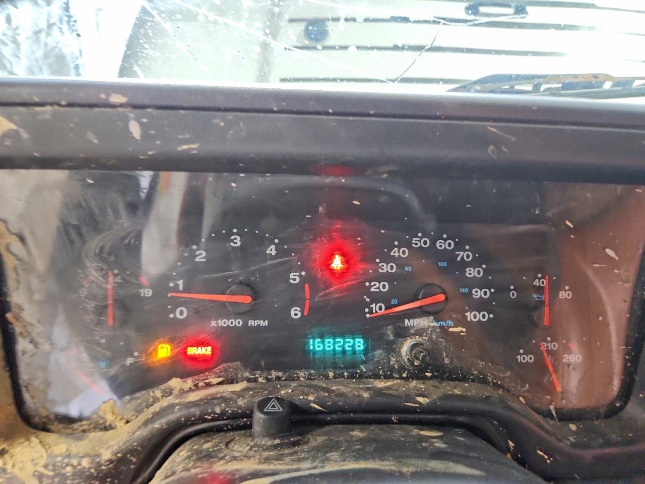 2002 Jeep Wrangler / Tj X Silver vin: 1J4FA39S82P745127