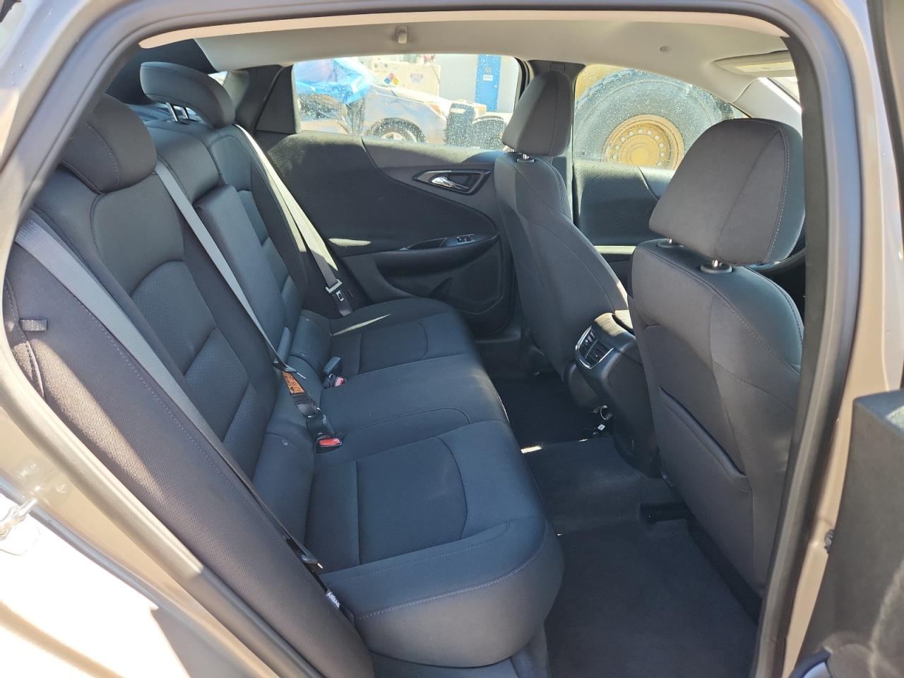 2025 Chevrolet Malibu Lt Gray vin: 1G1ZD5ST9SF138080