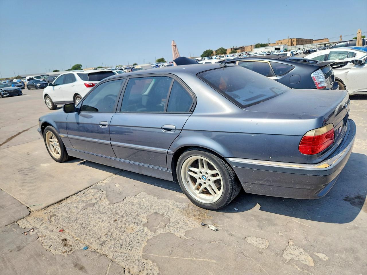 2001 Bmw 740 Il Серый vin: WBAGH834X1DP18182