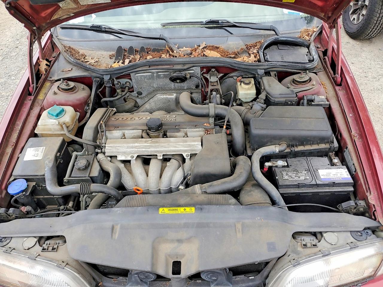 1998 Volvo S70 Glt Burgundy vin: YV1LS564XW2438790