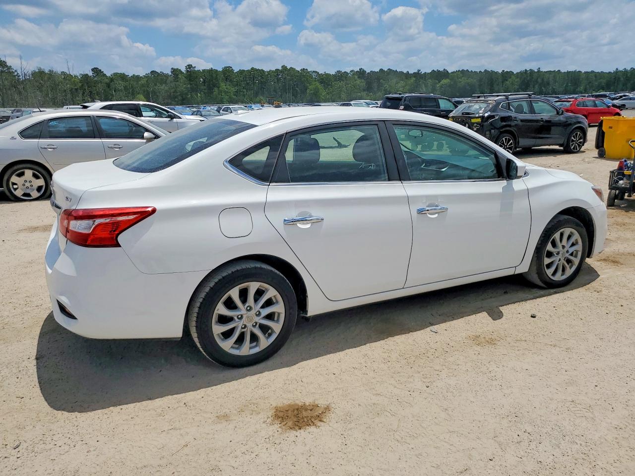 2018 Nissan Sentra Sv White vin: 3N1AB7AP2JY239353