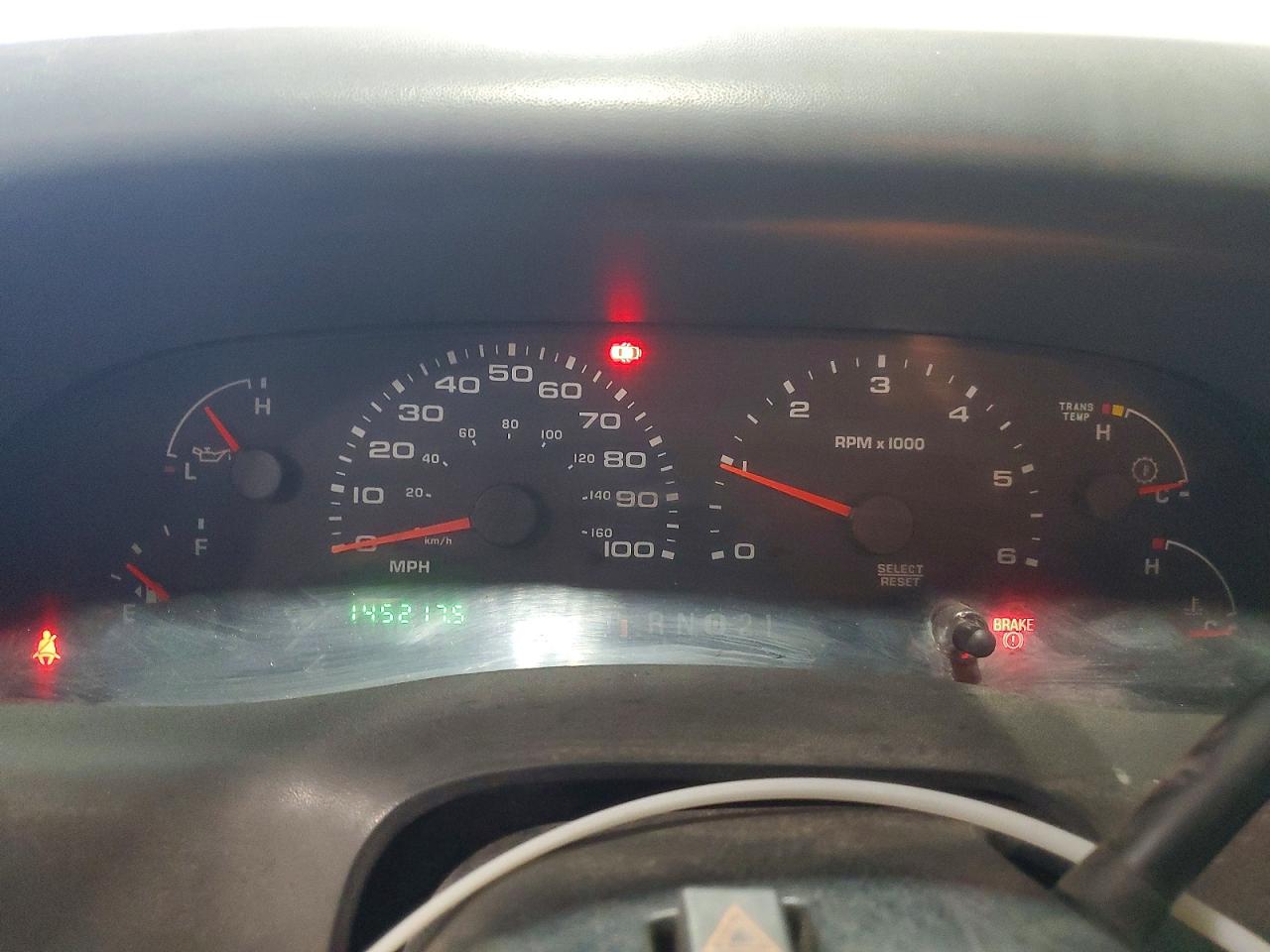 2004 Ford F250 Super Duty White vin: 1FTNX21L24EE08501