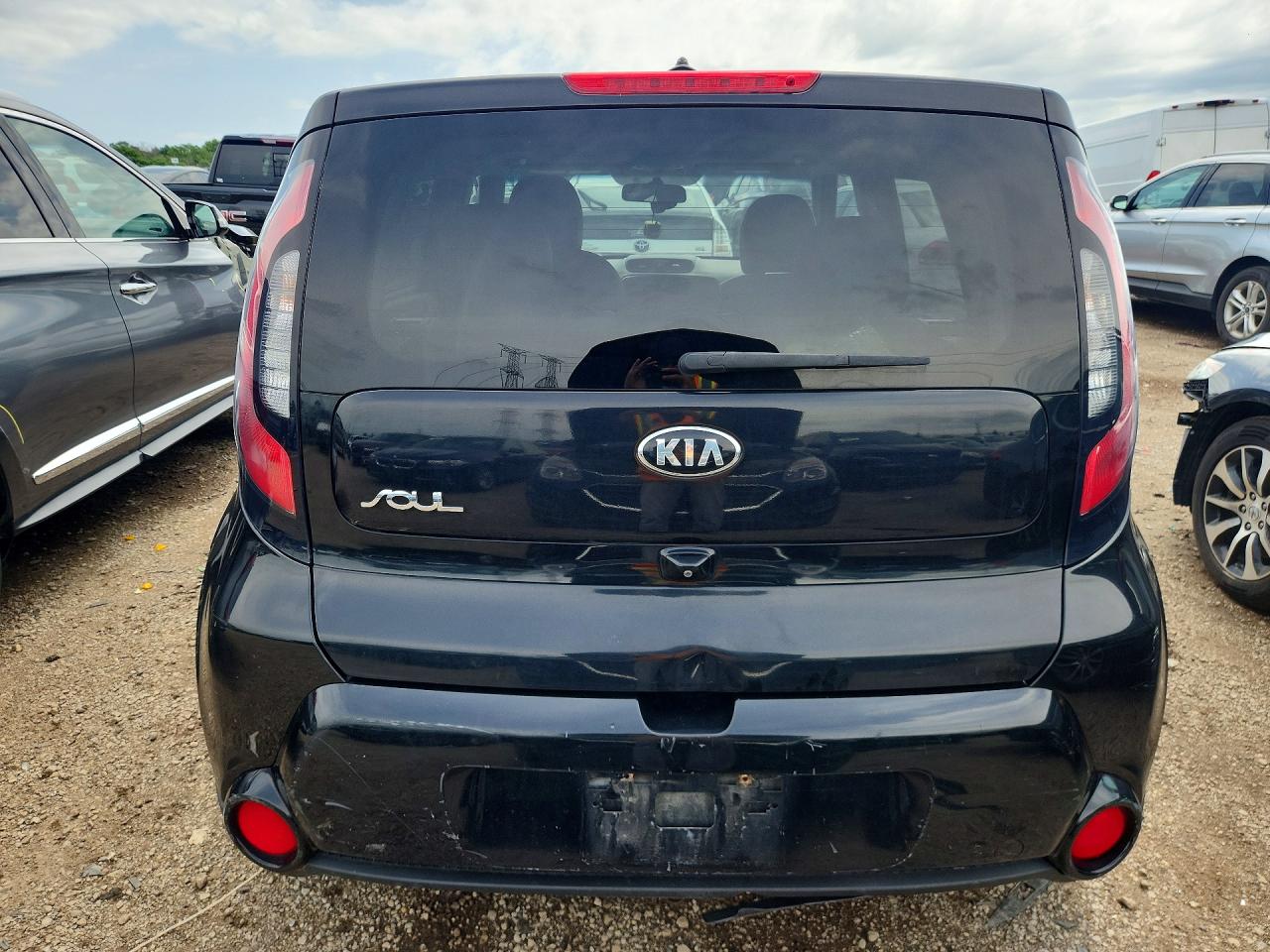 2016 Kia Soul + Black vin: KNDJP3A53G7830016