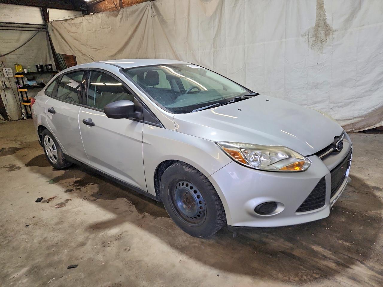 2013 Ford Focus S Silver vin: 1FADP3E26DL350638