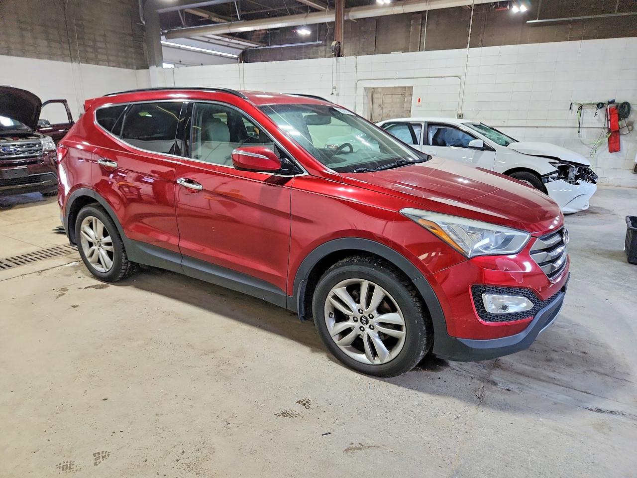 2013 Hyundai Santa Fe Sport 2.0t Silver vin: 5XYZUDLA8DG005261