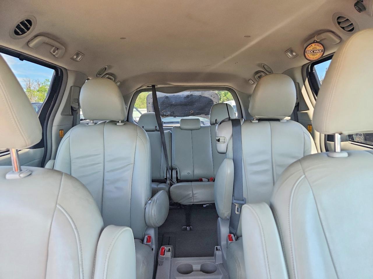 2012 Toyota Sienna Le Silver vin: 5TDKK3DC3CS197742