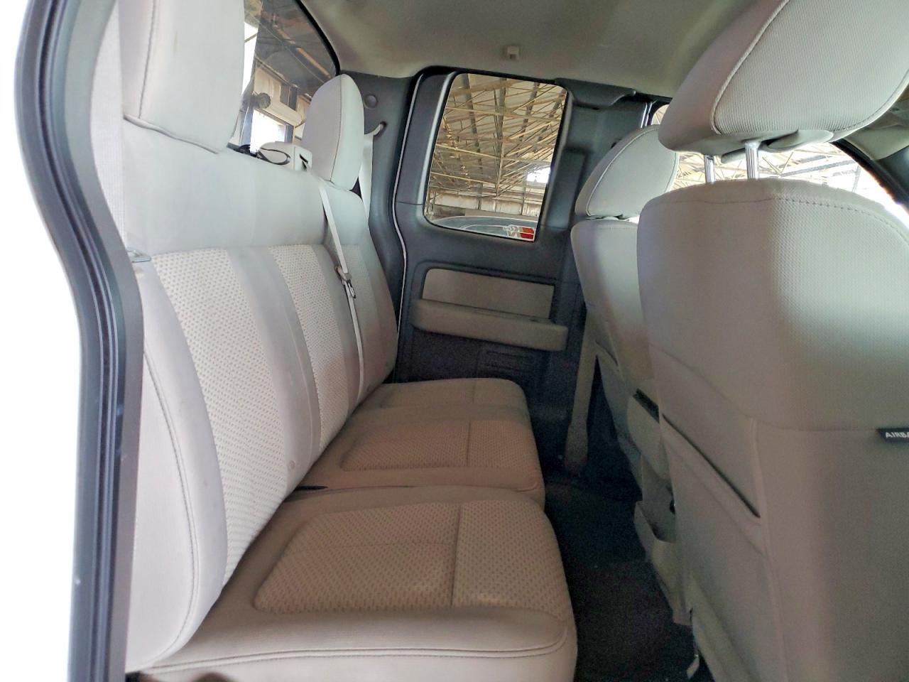 2010 Ford F150 Super Cab White vin: 1FTEX1C85AFC53256