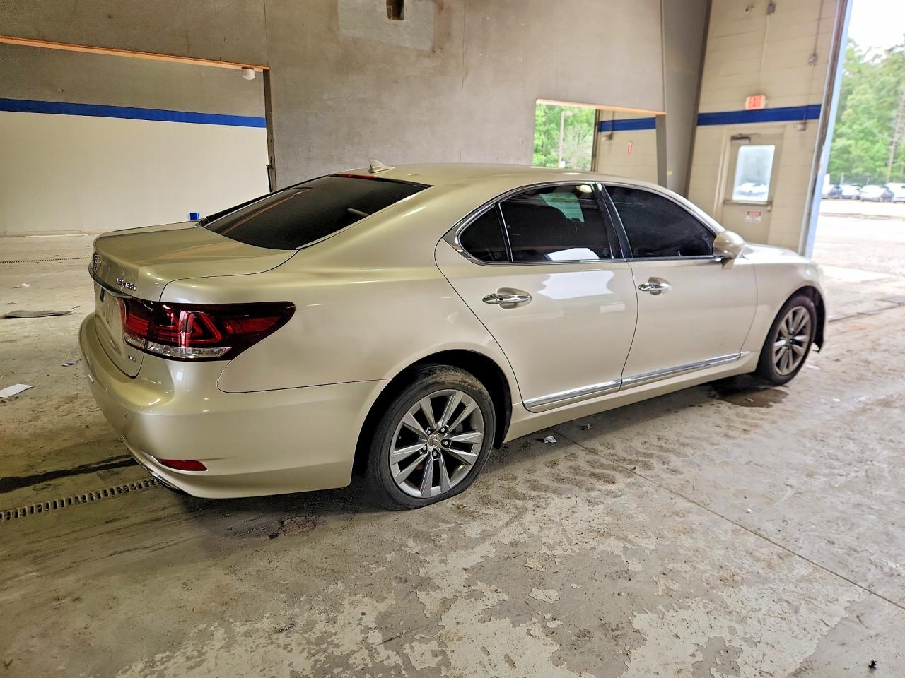 2013 Lexus Ls 460 Gold vin: JTHCL5EFXD5019421