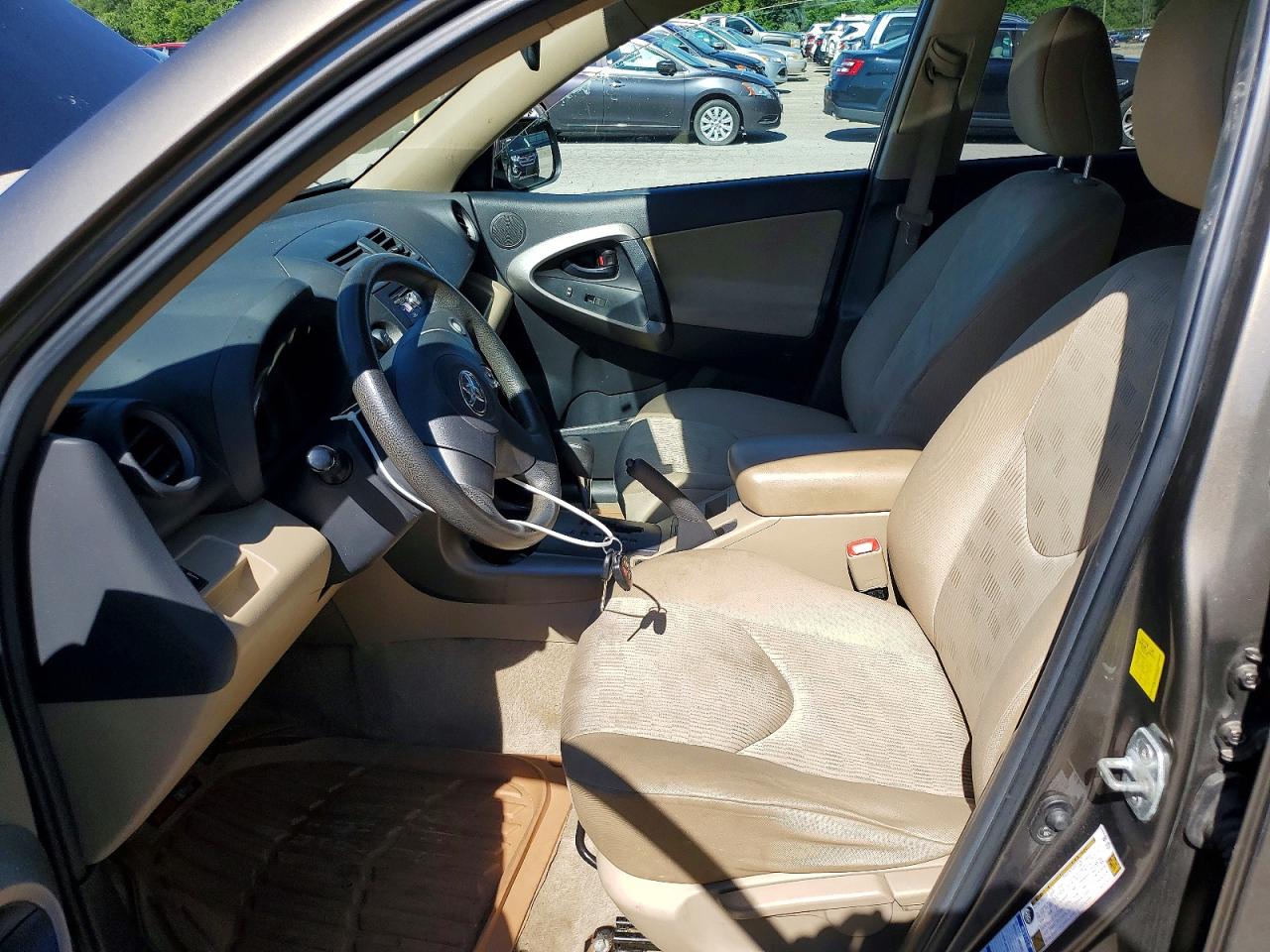 2011 Toyota Rav4 Base Brown vin: 2T3BF4DV9BW086993