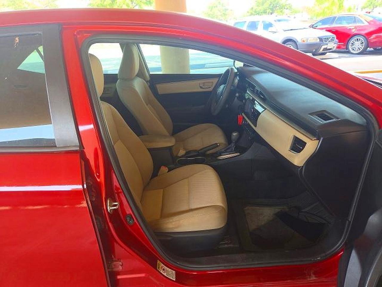 2014 Toyota Corolla Le Red vin: 5YFBURHE2EP102267