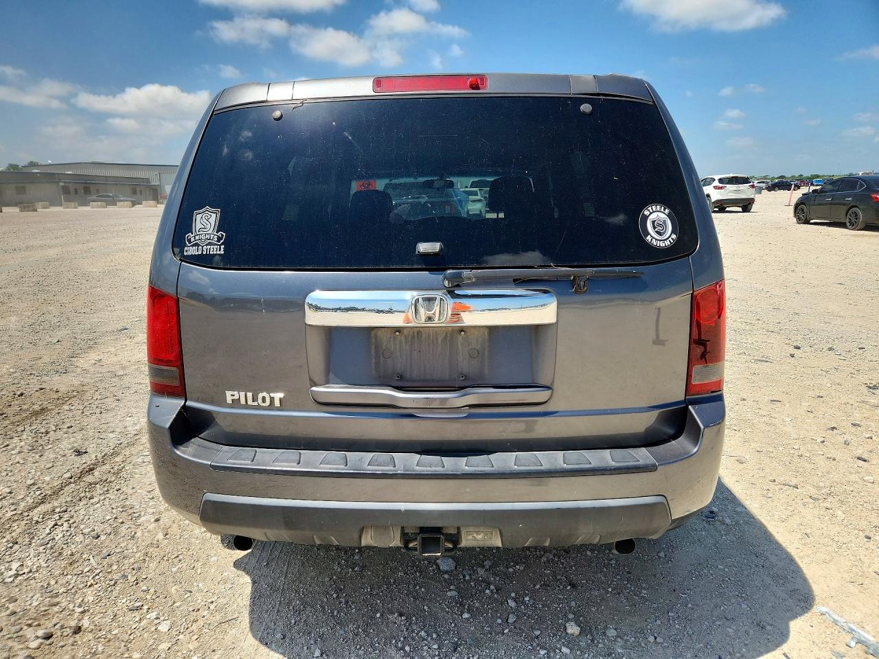 2011 Honda Pilot Lx Gray vin: 5FNYF3H21BB025065