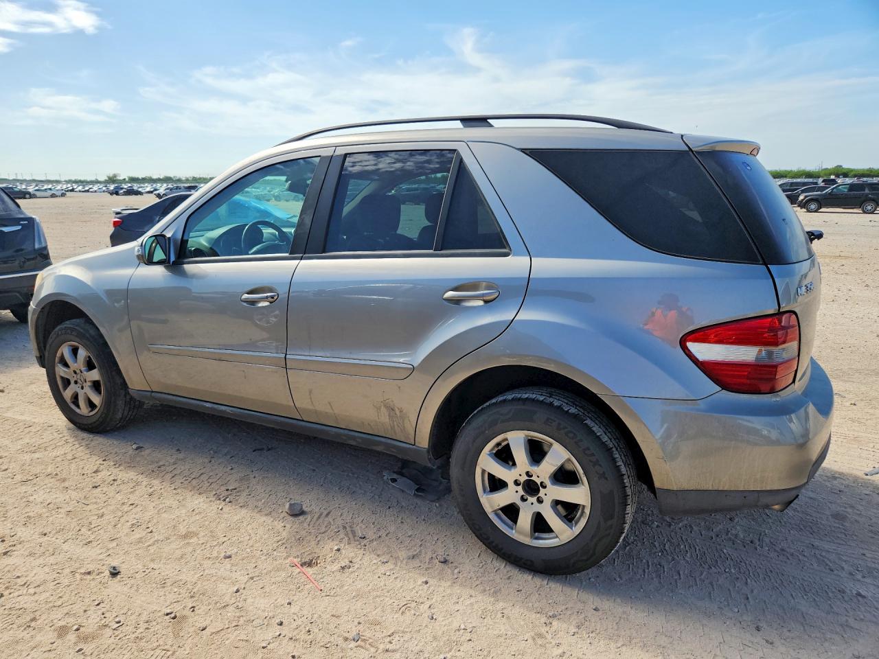 2006 Mercedes-benz Ml 350 Gold vin: 4JGBB86E26A009026