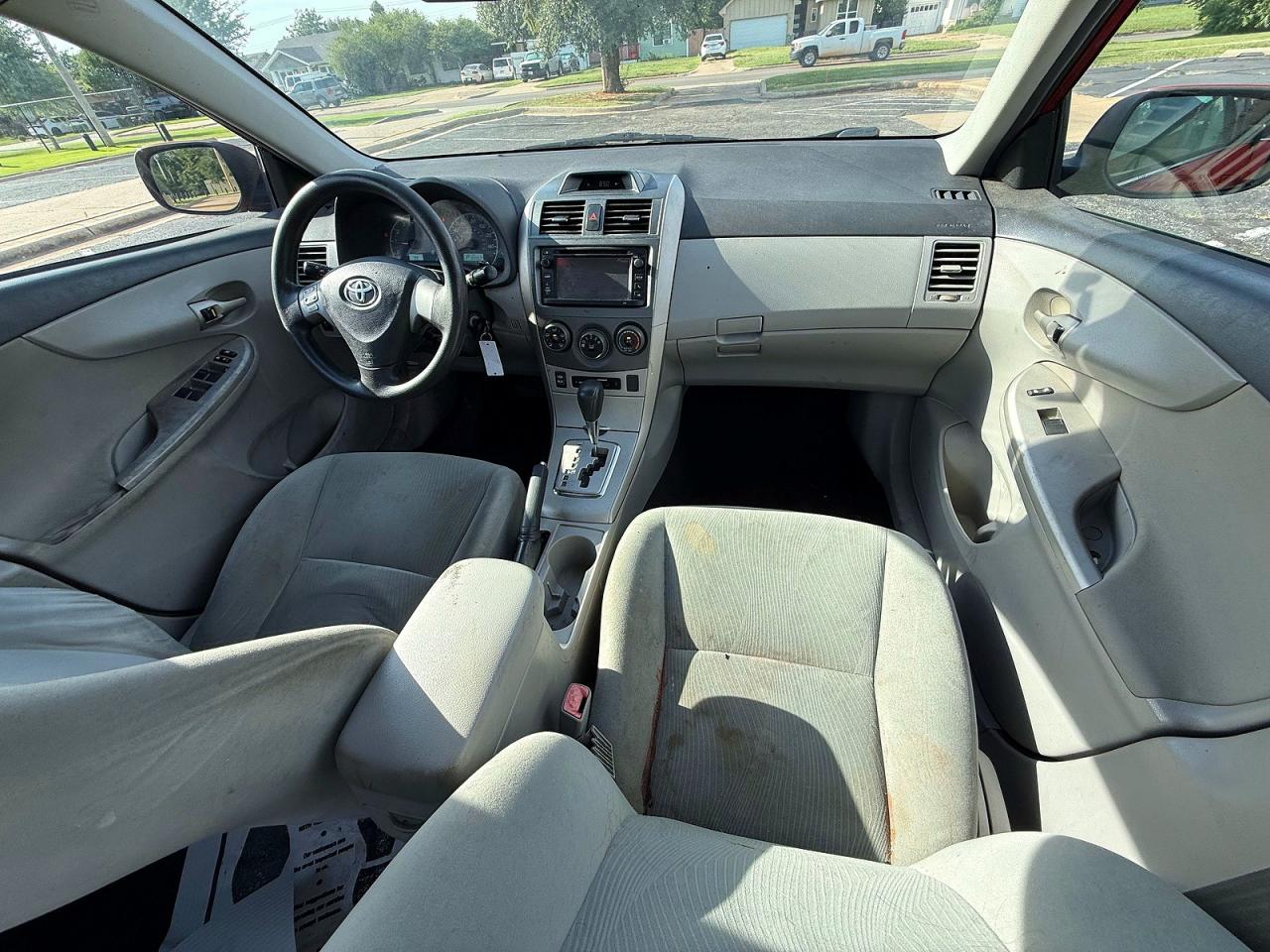 2013 Toyota Corolla Le Red vin: 5YFBU4EE9DP156316