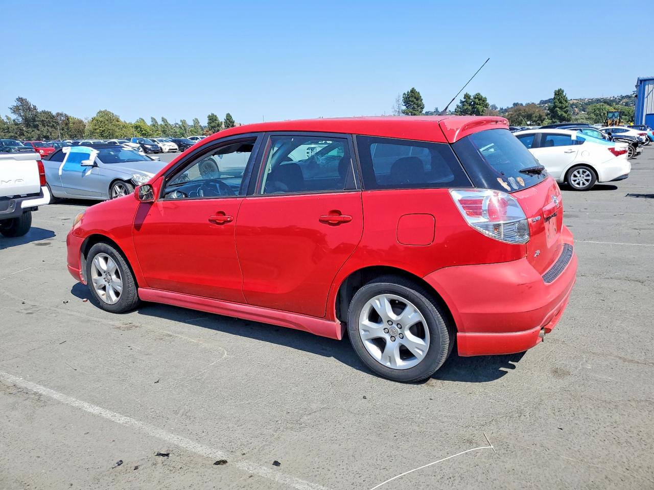 2008 Toyota Corolla Matrix Xr Red vin: 2T1KR30EX8C714280